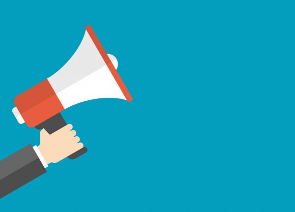 Петербурженка едва не потеряла ребенка после падения с самоката