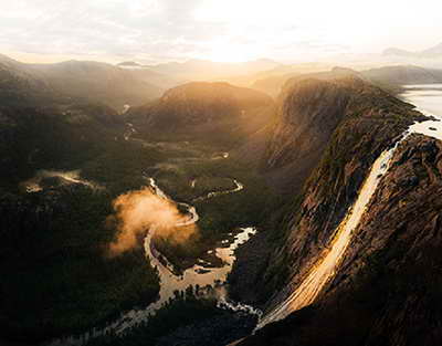 Непогода привела к задержке поездов по всей Украине
